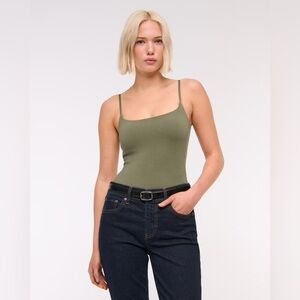 ABERCROMBIE Bra-Free 90s Cami Bodysuit in Natural Green